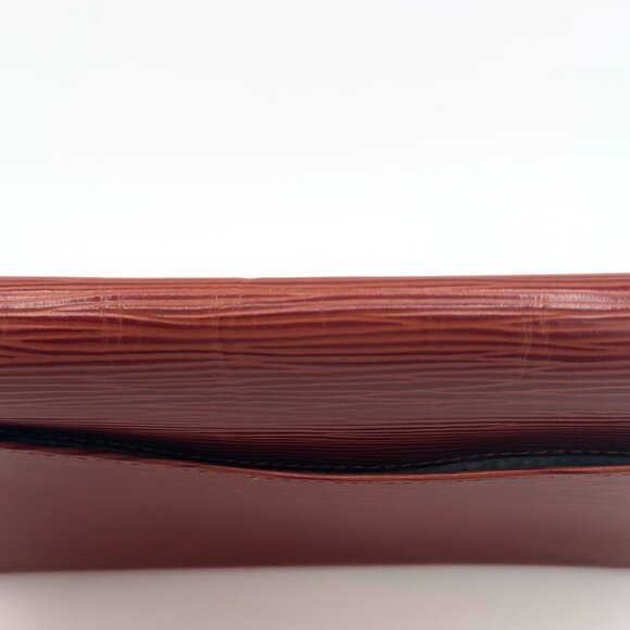 •SOLD•Louis Vuitton Epi Leather Clutch 27 in Cognac Brown - Picture 7 of 11